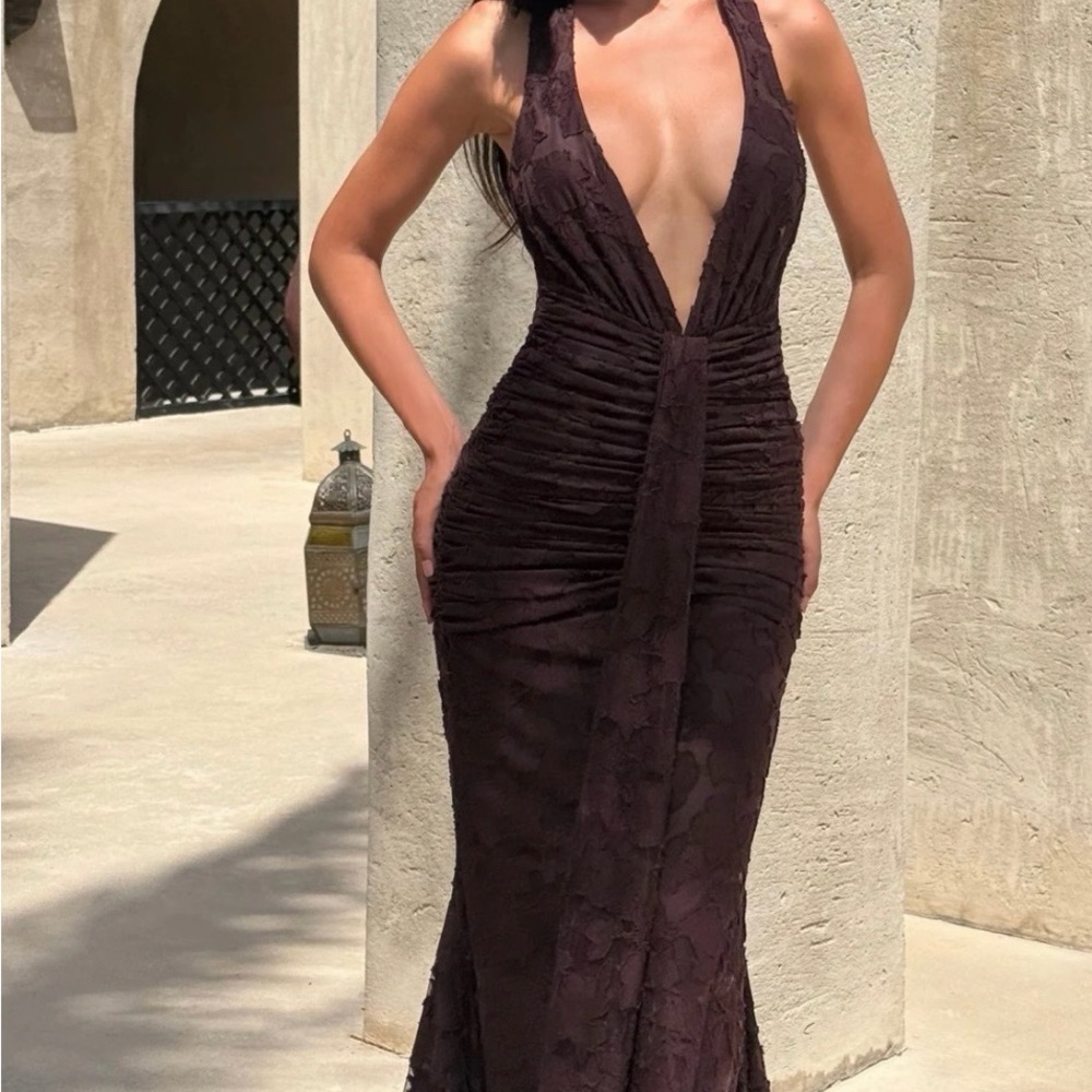 Chic Backless Halter Dress in Deep Brown